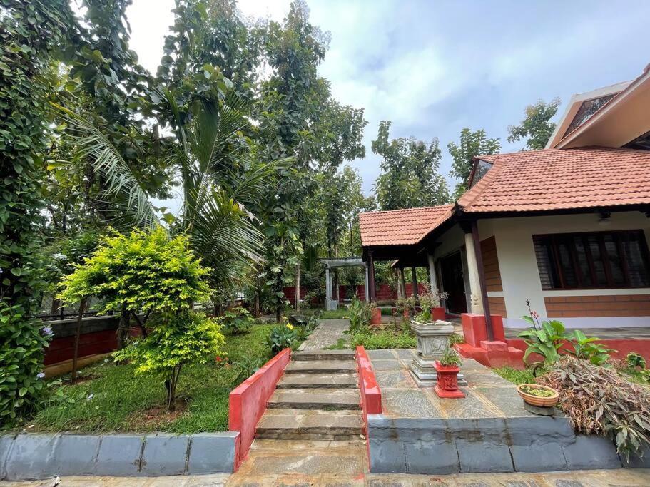 'Vrindavan' In Heritage City Mysuru Exterior foto